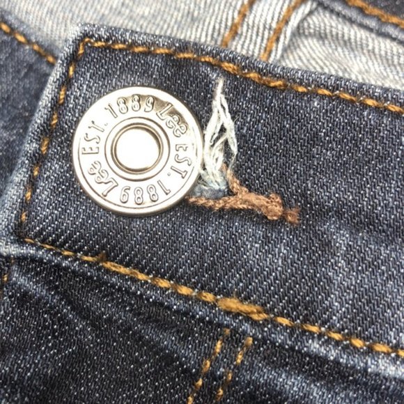 LIKE NEW LEE RELAXED FIT STRAIGHT LEG JEANS 12/31x32 MADE IN EGYPT ๐ช๐ฌ - Picture 6 of 12